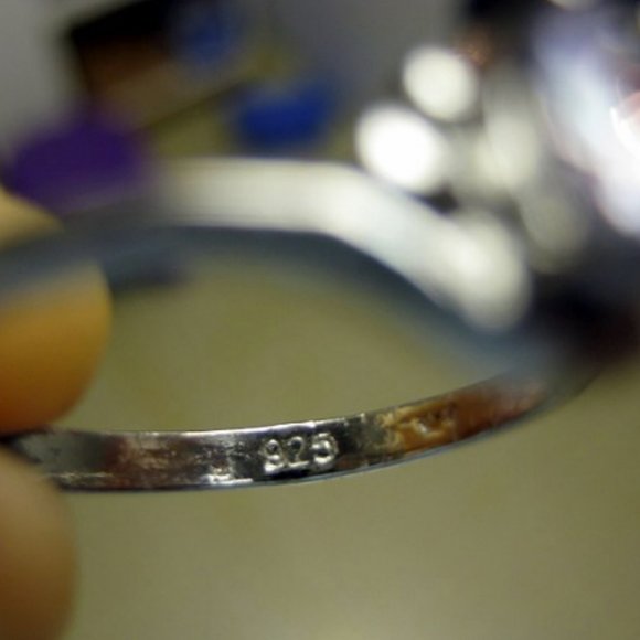 925 Sterling Silver 18K White Gold plated CZ White Stone 2 Claw Ring siz… - Picture 6 of 6